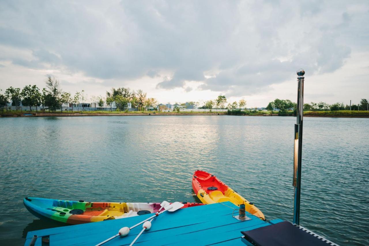 فيلا Canoe And Fishing , Free Pickup Batam المظهر الخارجي الصورة