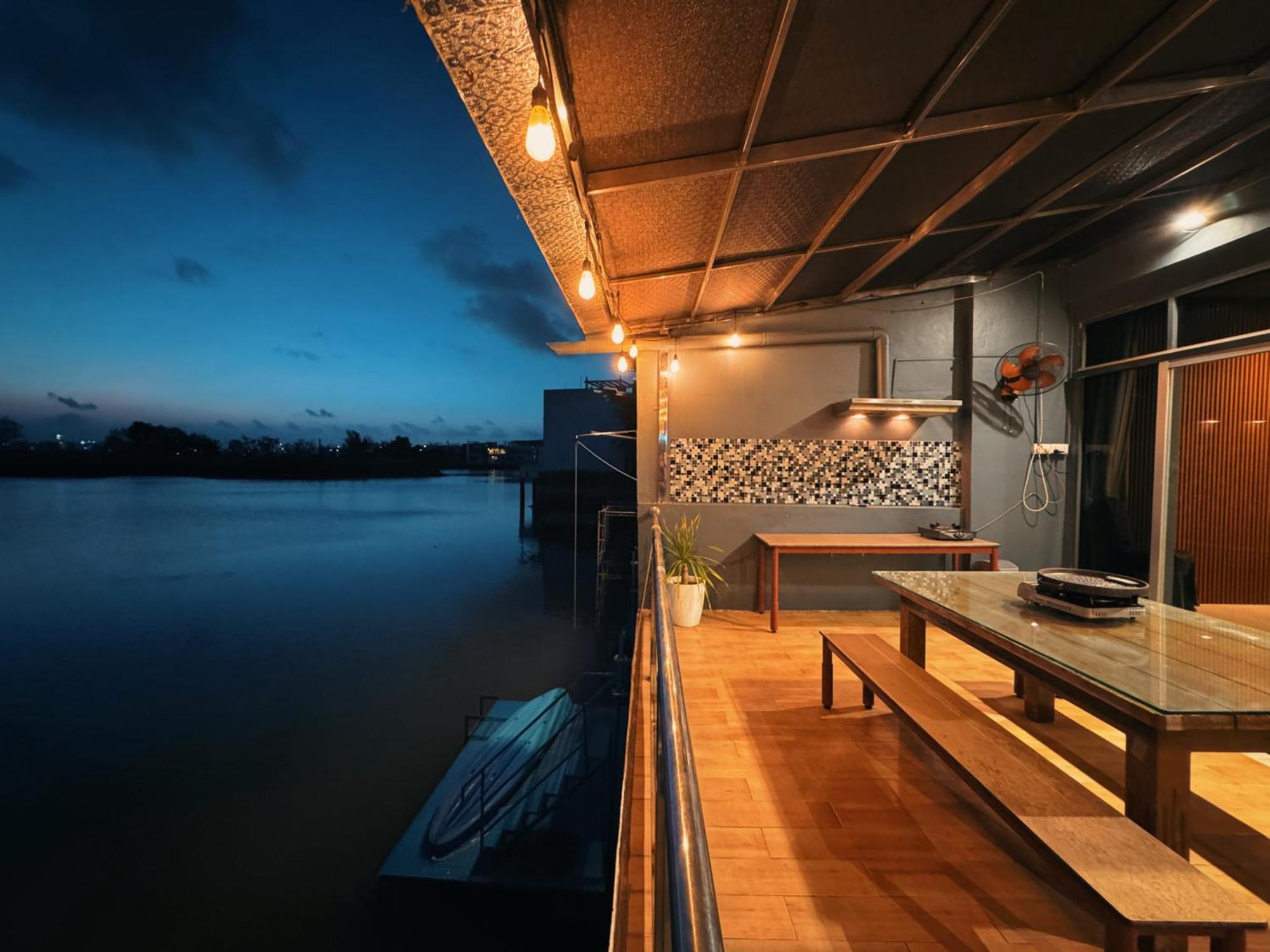 فيلا Canoe And Fishing , Free Pickup Batam المظهر الخارجي الصورة